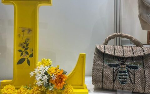 2024年　バックブランドamolika展示ブースコーディネート